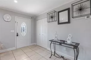 2662 Hibiscus Ct, Deltona, FL 32738 - Photo 4