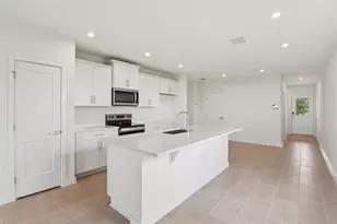 3225 Cup Dr, Lakeland, FL 33803 - Photo 8