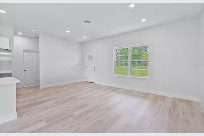 225 Malauka Run N, Ocklawaha, FL 32179 - Photo 12