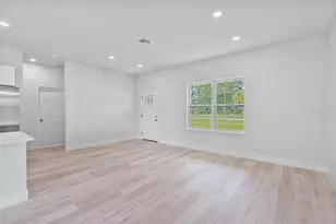 225 Malauka Run N, Ocklawaha, FL 32179 - Photo 12