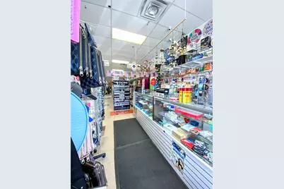 18600 NW 87 Avenue, Hialeah, FL 33015 - Photo 18