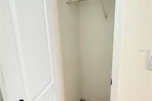 1003 Cascade Dr, Davenport, FL 33837 - Photo 4