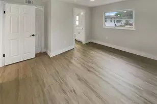 2642 49th Street N, Saint Petersburg, FL 33710 - Photo 22