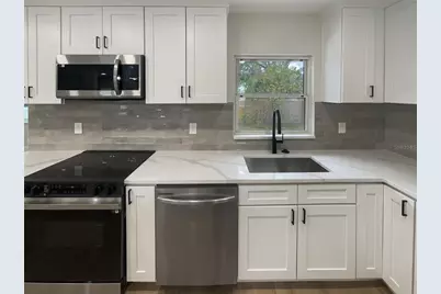 2642 49th Street N, Saint Petersburg, FL 33710 - Photo 6