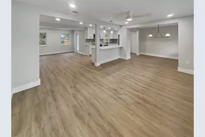 2642 49th Street N, Saint Petersburg, FL 33710 - Photo 10