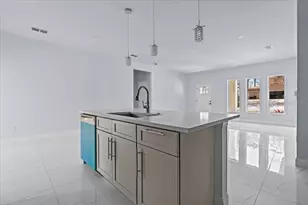 2875 E Slater Dr, Deltona, FL 32738 - Photo 16