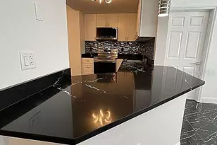 501 Knights Run Ave, Tampa, FL 33602 - Photo 8