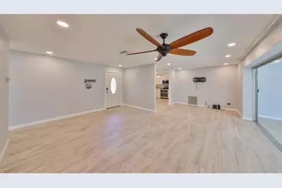 12339 138th Street N, Largo, FL 33774 - Photo 6
