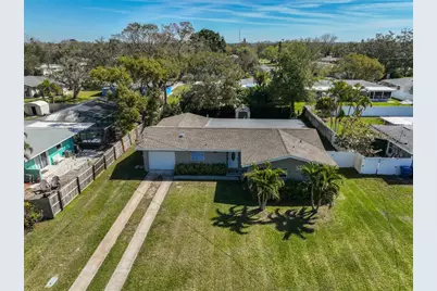 12339 138th Street N, Largo, FL 33774 - Photo 2