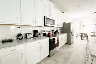 8914 Caroline Bay Ct, Kissimmee, FL 34747 - Photo 6