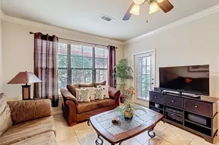 912 Charo Pkwy, Davenport, FL 33897 - Photo 16