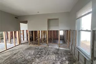 1501 Delaware Ave NE, Saint Petersburg, FL 33703 - Photo 16