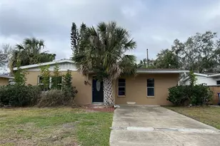 4200 Huntington St NE, Saint Petersburg, FL 33703 - Photo 1