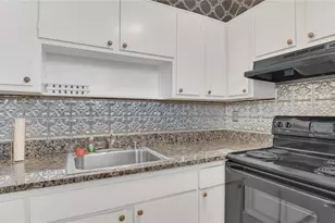 2727 N Atlantic Ave, Daytona Beach, FL 32118 - Photo 10