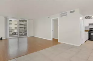 2727 N Atlantic Ave, Daytona Beach, FL 32118 - Photo 4