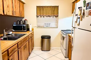 366 Diamond St, Deltona, FL 32725 - Photo 18