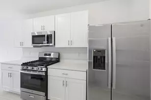 7351 Capstone Dr, Groveland, FL 34736 - Photo 8