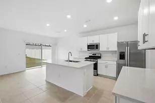 7351 Capstone Dr, Groveland, FL 34736 - Photo 6