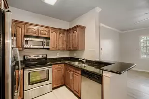 2624 Robert Trent Jones Dr, Orlando, FL 32835 - Photo 8