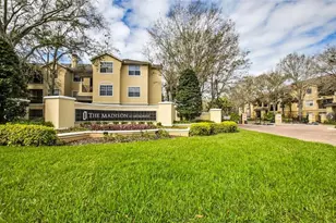 2624 Robert Trent Jones Dr, Orlando, FL 32835 - Photo 2