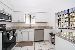 1735 Foxhall Cir, Kissimmee, FL 34741 - Photo 10