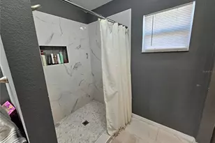 2413 Sandridge Cir, Eustis, FL 32726 - Photo 20