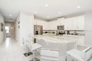 280 Burma St, Kissimmee, FL 34747 - Photo 2