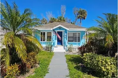 723 Dougherty Street, New Smyrna Beach, FL 32168 - Photo 1