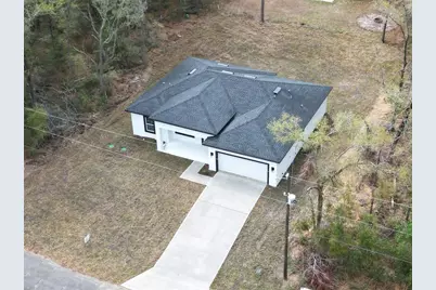 9484 N Pineview Way, Citrus Springs, FL 34434 - Photo 4