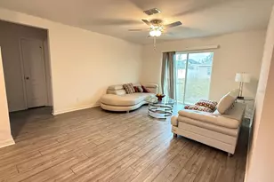 439 Mulberry Ct, Kissimmee, FL 34759 - Photo 2