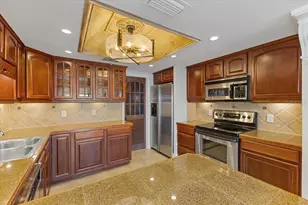 7550 Hinson St, Orlando, FL 32819 - Photo 12