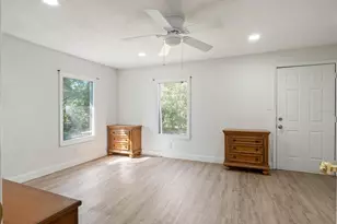 1208 Bonaire Dr, Leesburg, FL 34748 - Photo 8