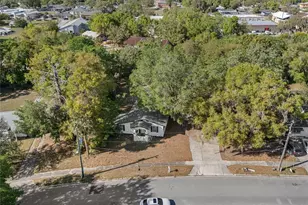 1208 Bonaire Dr, Leesburg, FL 34748 - Photo 32