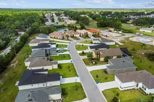 9104 Wade St, Weeki Wachee, FL 34613 - Photo 38