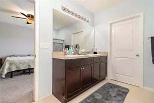 9731 Pepper Tree Trl, Wildwood, FL 34785 - Photo 16