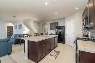 9731 Pepper Tree Trl, Wildwood, FL 34785 - Photo 4