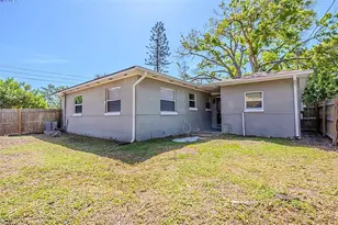 3645 6th St S, Saint Petersburg, FL 33705 - Photo 22