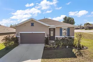 2451 Spring Breeze Dr, Leesburg, FL 34748 - Photo 2