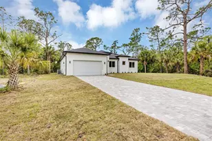 18399 Hillsborough Blvd, Port Charlotte, FL 33954 - Photo 2