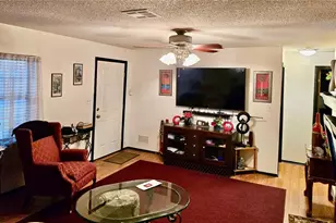 527 Leland Dr, Deltona, FL 32725 - Photo 2