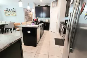 4687 Fairy Tale Cir, Kissimmee, FL 34746 - Photo 6