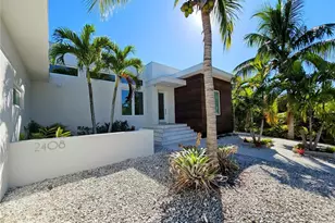 2408 Nassau St, Sarasota, FL 34231 - Photo 2