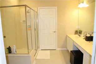 6453 Alcalde Ct, Orlando, FL 32835 - Photo 6