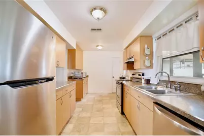 1179 Shadow Run Drive, Lakeland, FL 33813 - Photo 8