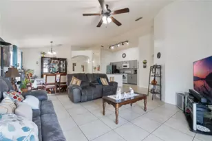 640 Lady Diana Dr, Davenport, FL 33837 - Photo 4