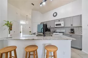 640 Lady Diana Dr, Davenport, FL 33837 - Photo 8