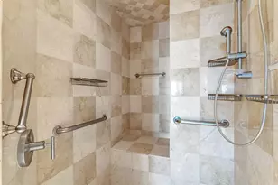 100 S Eola Dr, Orlando, FL 32801 - Photo 44