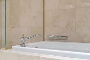 100 S Eola Dr, Orlando, FL 32801 - Photo 24