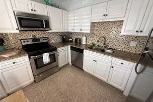 573 N Atlantic Ave, New Smyrna Beach, FL 32169 - Photo 28