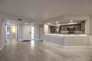 1270 St Tropez Cir, Orlando, FL 32806 - Photo 16